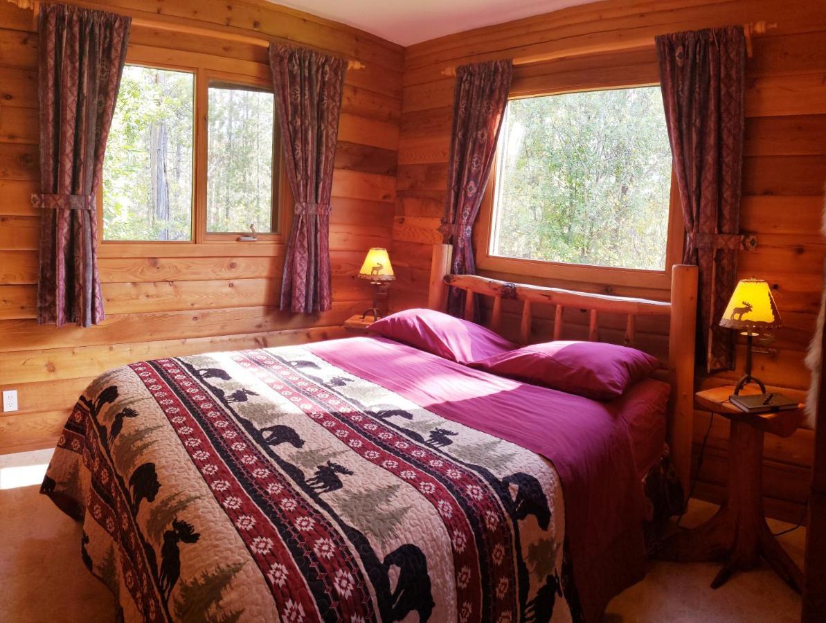 Mica Mountain Lodge & Log Cabins Тет-Жон-Каш Экстерьер фото